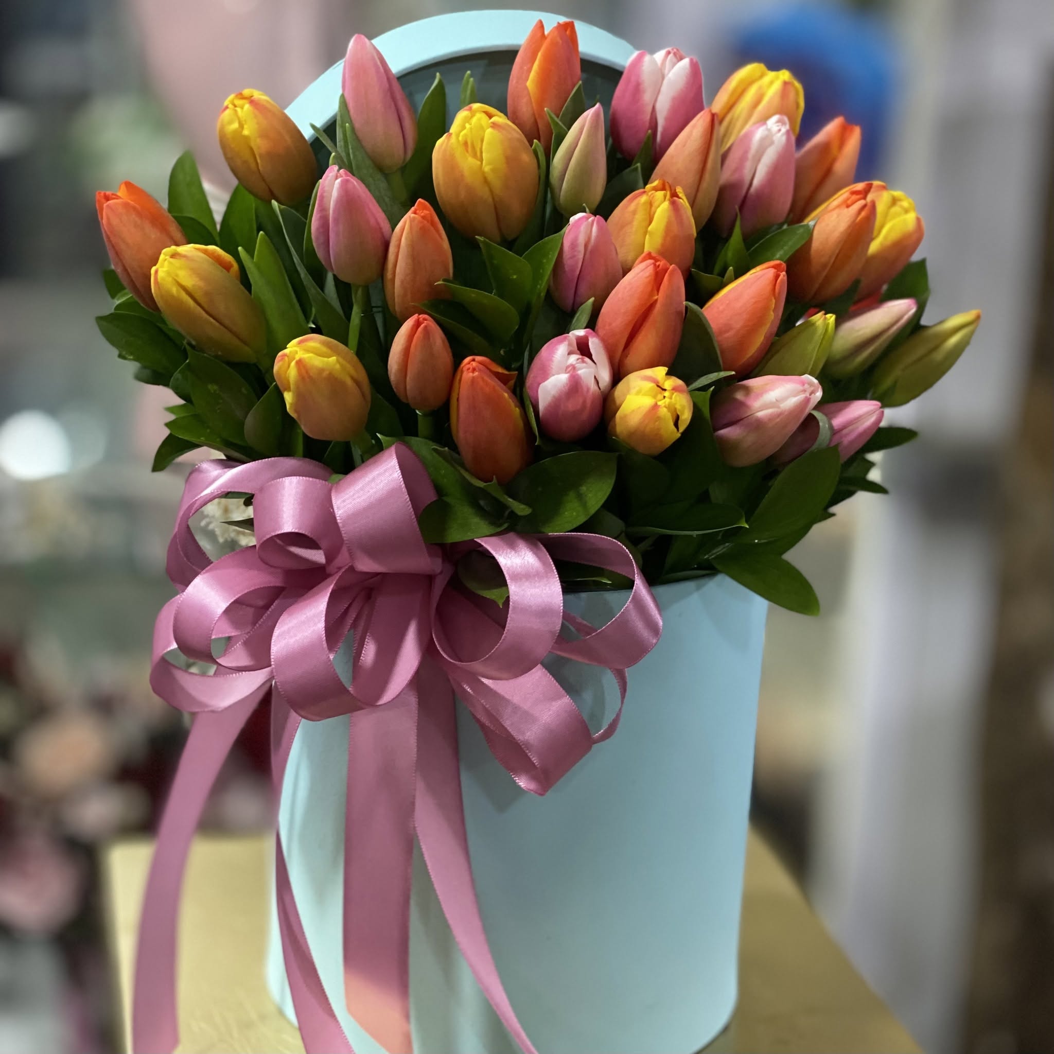 Ramo de flores coloridas elegantes