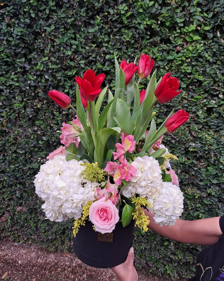 Flores coloridas para cumpleaños